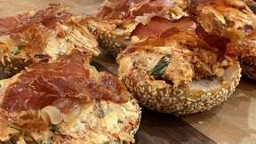How To Make Tomato and Basil Cream Cheese Bagels with Crispy Prosciutto | Rachael Ray’s Bagel Lab