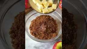 *YUMMIEST* APPLE CRISP RECIPE AT HOME | HOW TO MAKE APPLE CRISP WITH OATS #shorts
