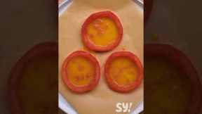 Quick and easy tomato omelet ring using the microwave #shorts  #soyummy